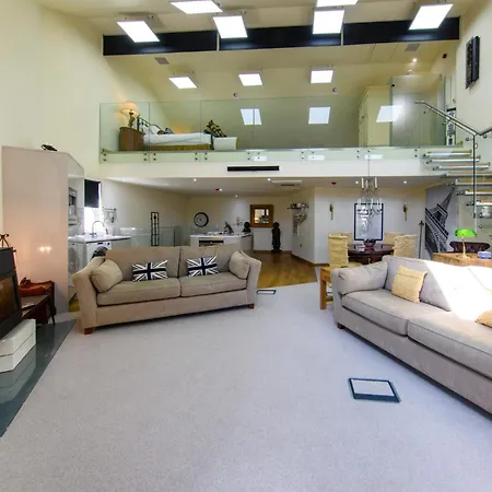 2 Bed In 65305 Apartment Harrogate