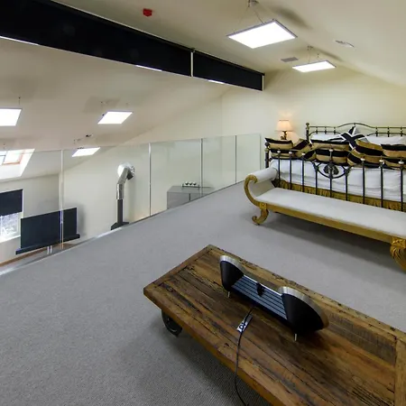 2 Bed In 65305 Apartment Harrogate