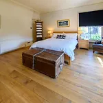 Apartment 2 Bed In Oc-65305 *